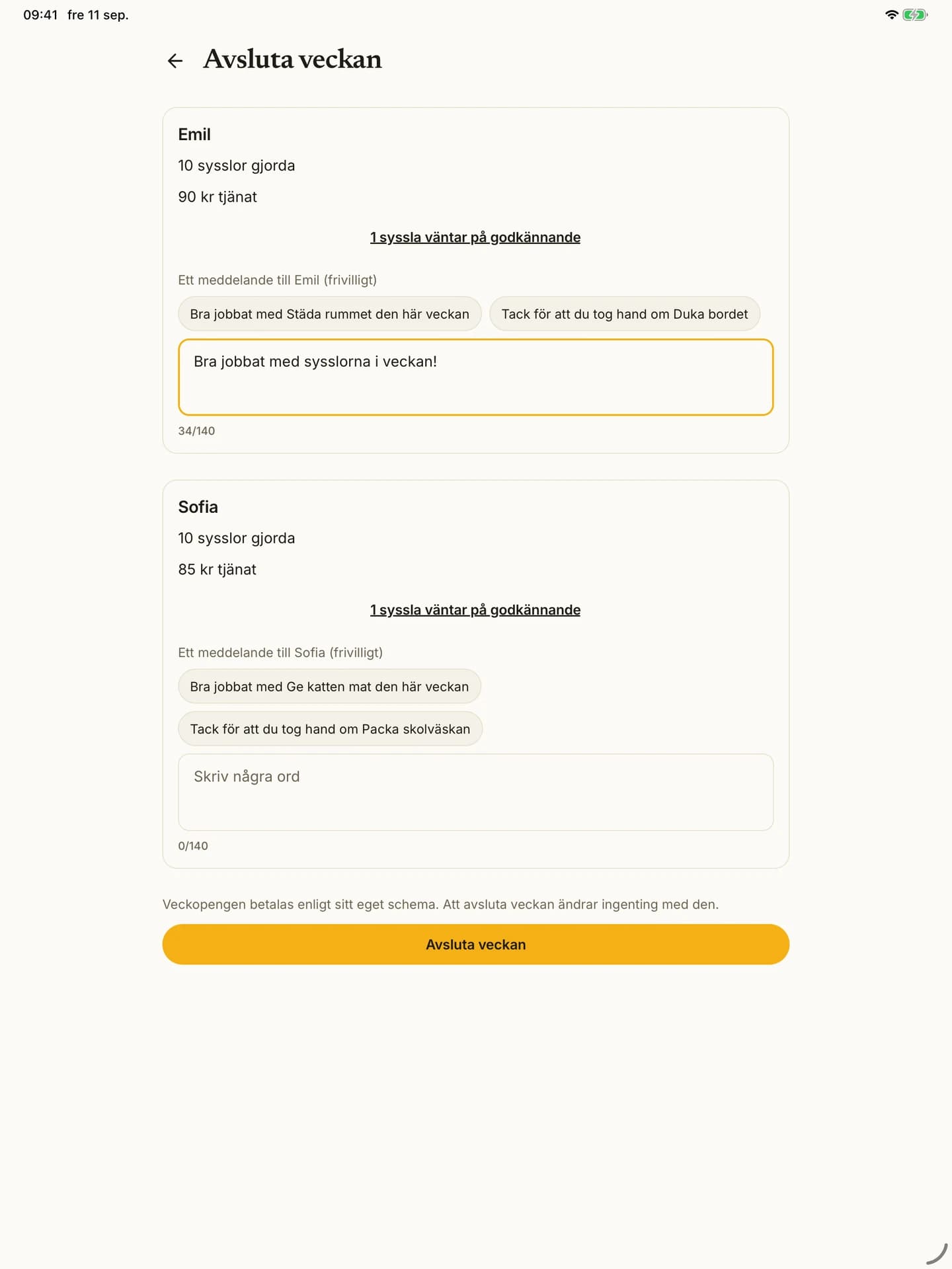 Kronis veckoavslut på iPad med barnens veckoöversikt och föräldraanteckningar.